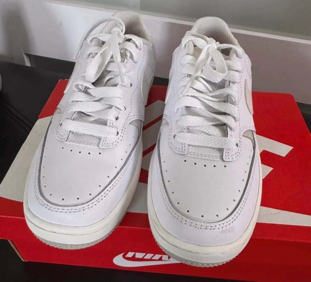 Nike Gamma Force Size 5 White Phantom Light Bone
